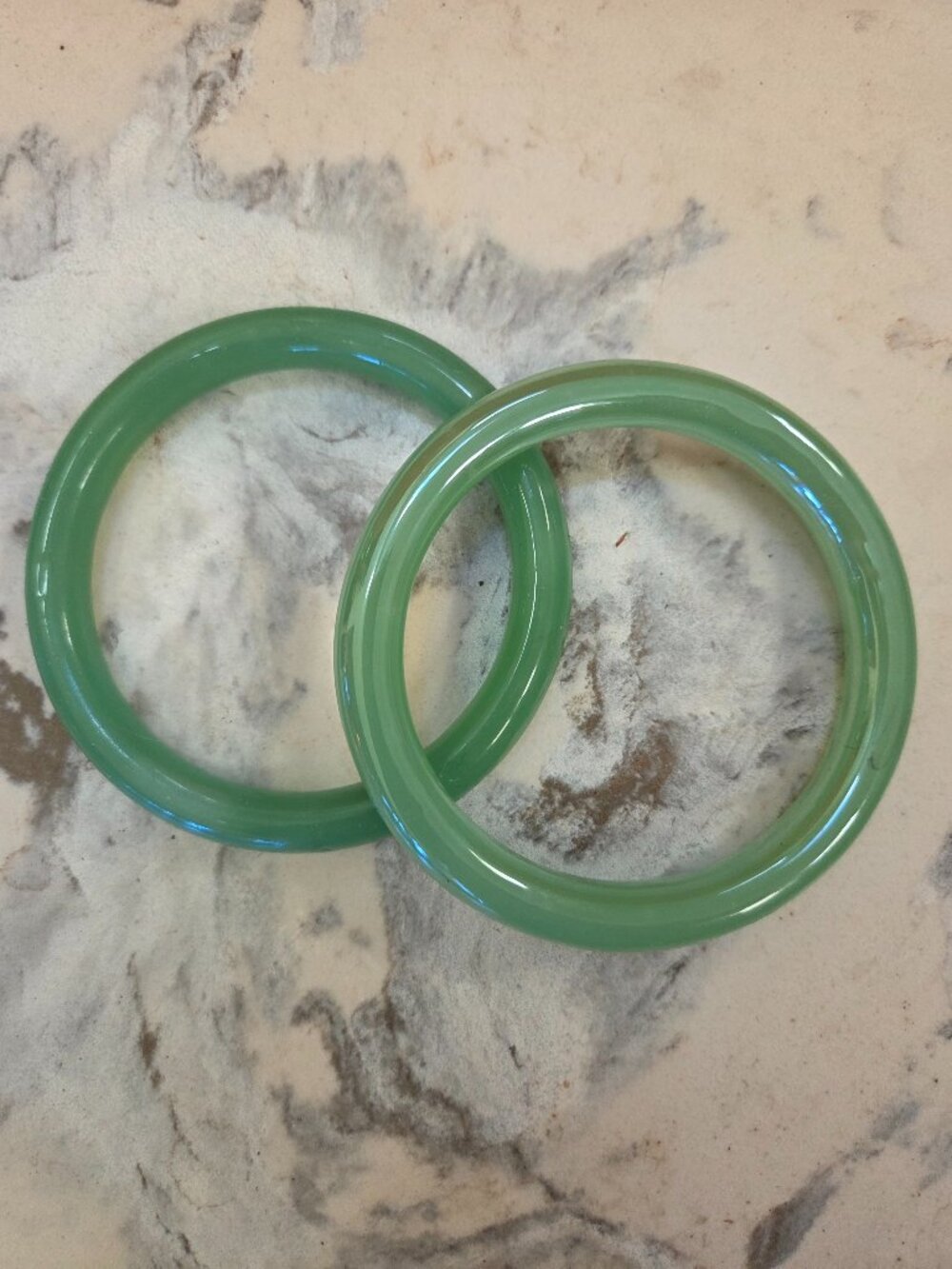Vintage Jade Glass Round Bracelet 3 Inches